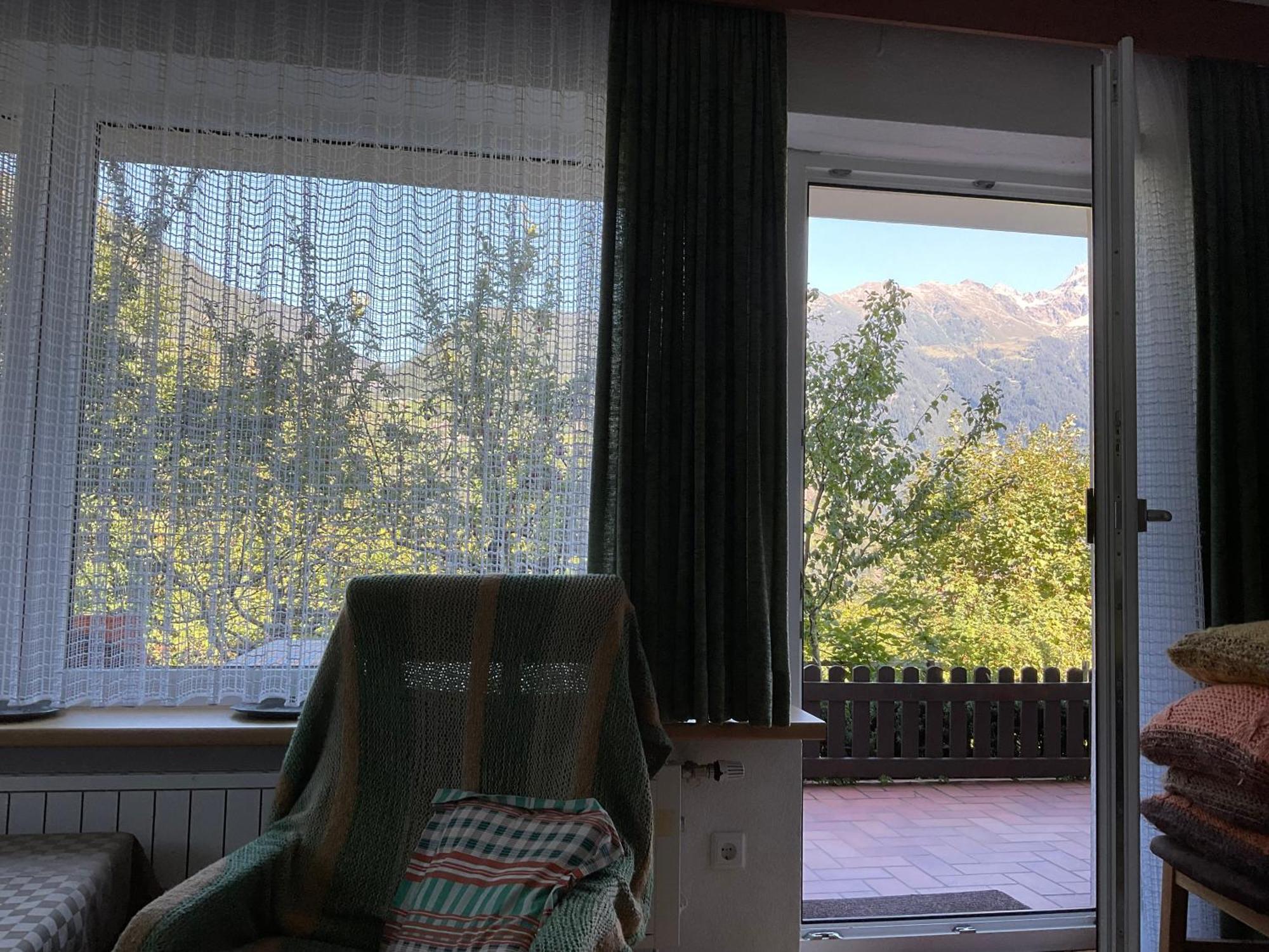 Komfortable Ferienwohnung mit herrlicher Aussicht Sautens Exterior foto