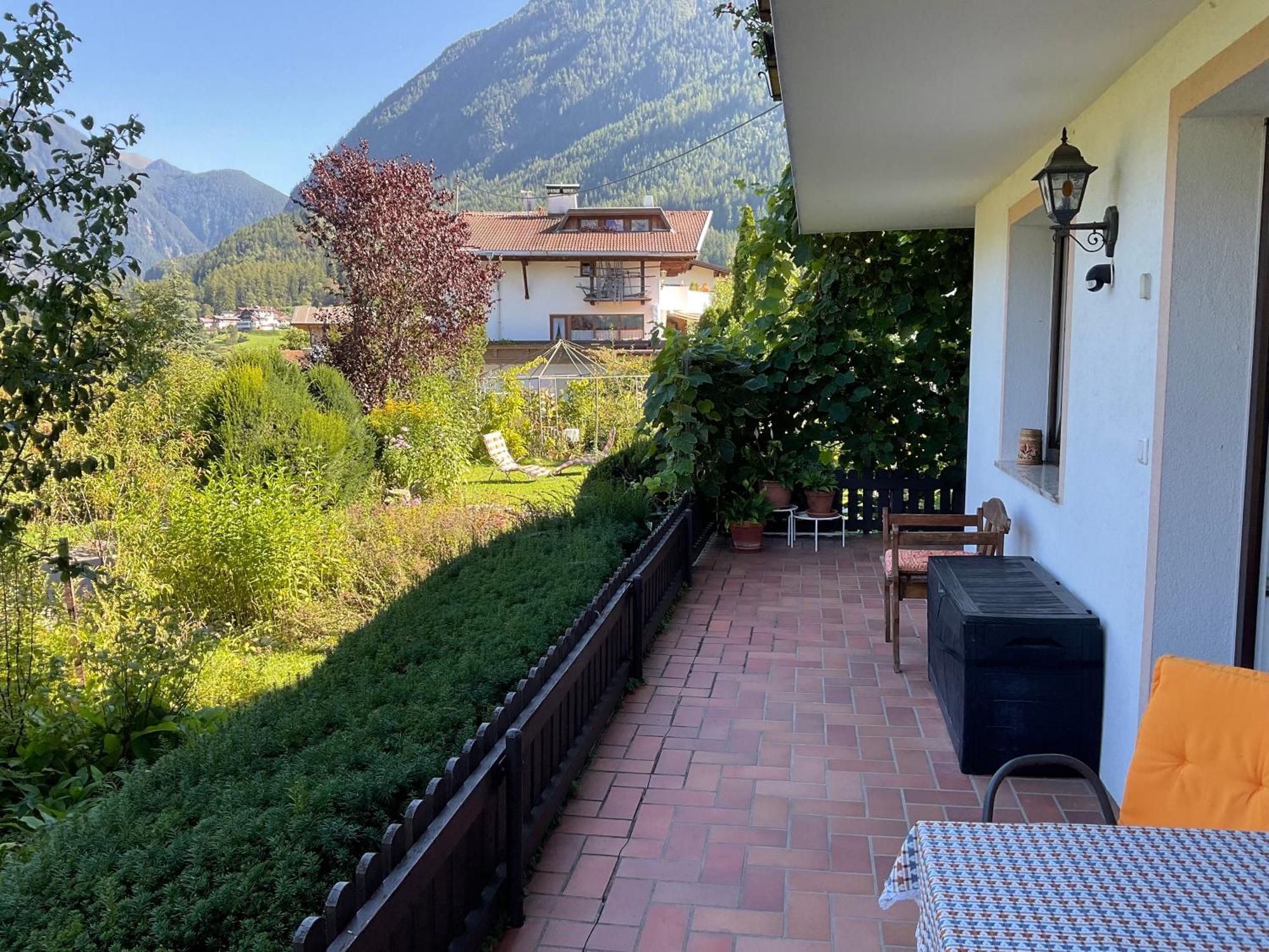 Komfortable Ferienwohnung mit herrlicher Aussicht Sautens Exterior foto
